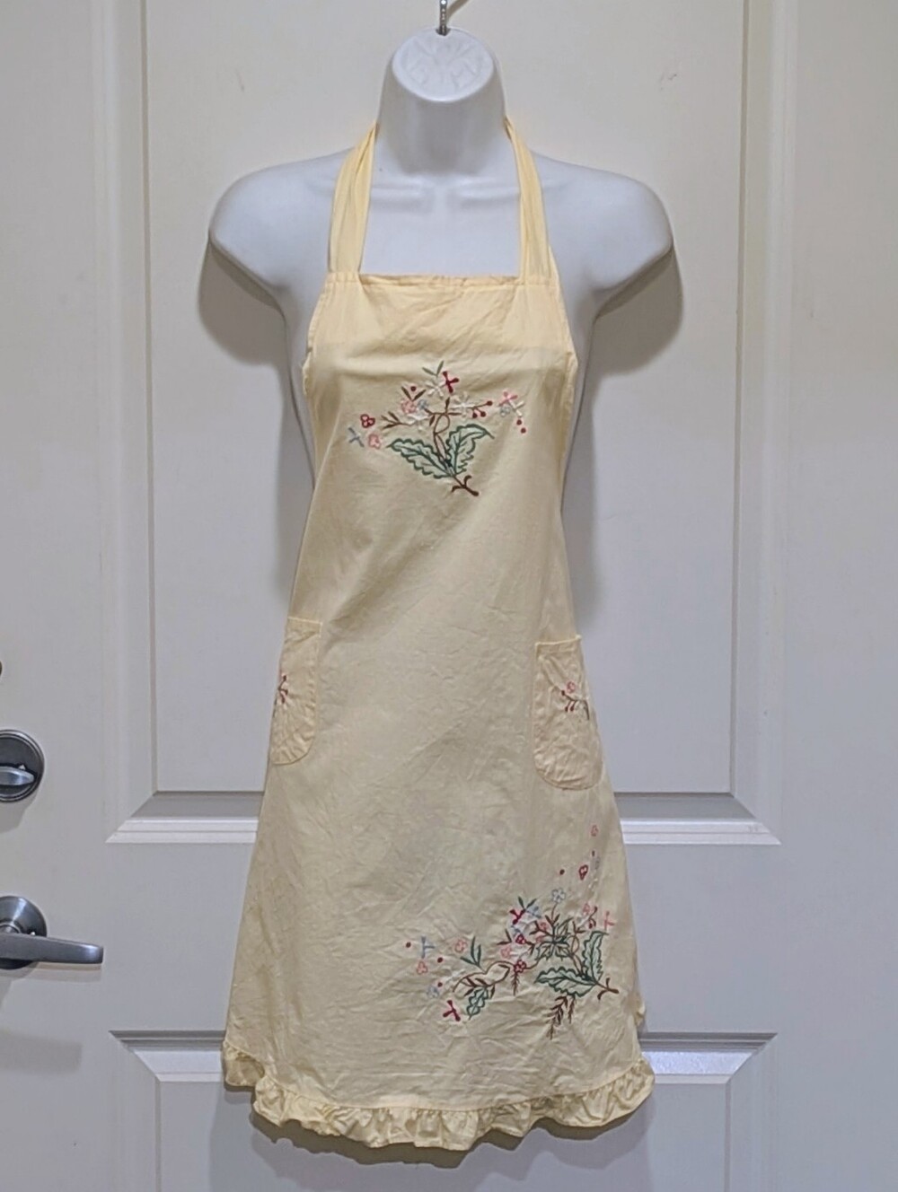 GUC Vintage Handmade Butter Yellow Kitchen Apron with Floral Embroidery